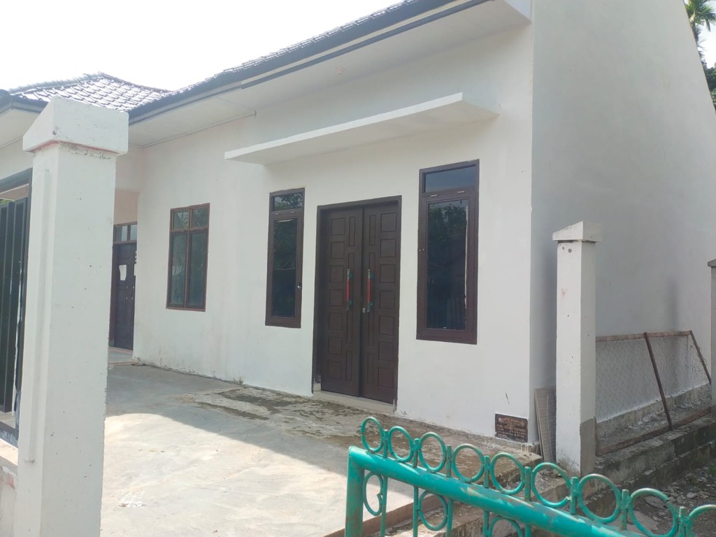 memberikan warna, memperindah tampilan visual, melindungi material dari kerusakan karat diDesa Daya